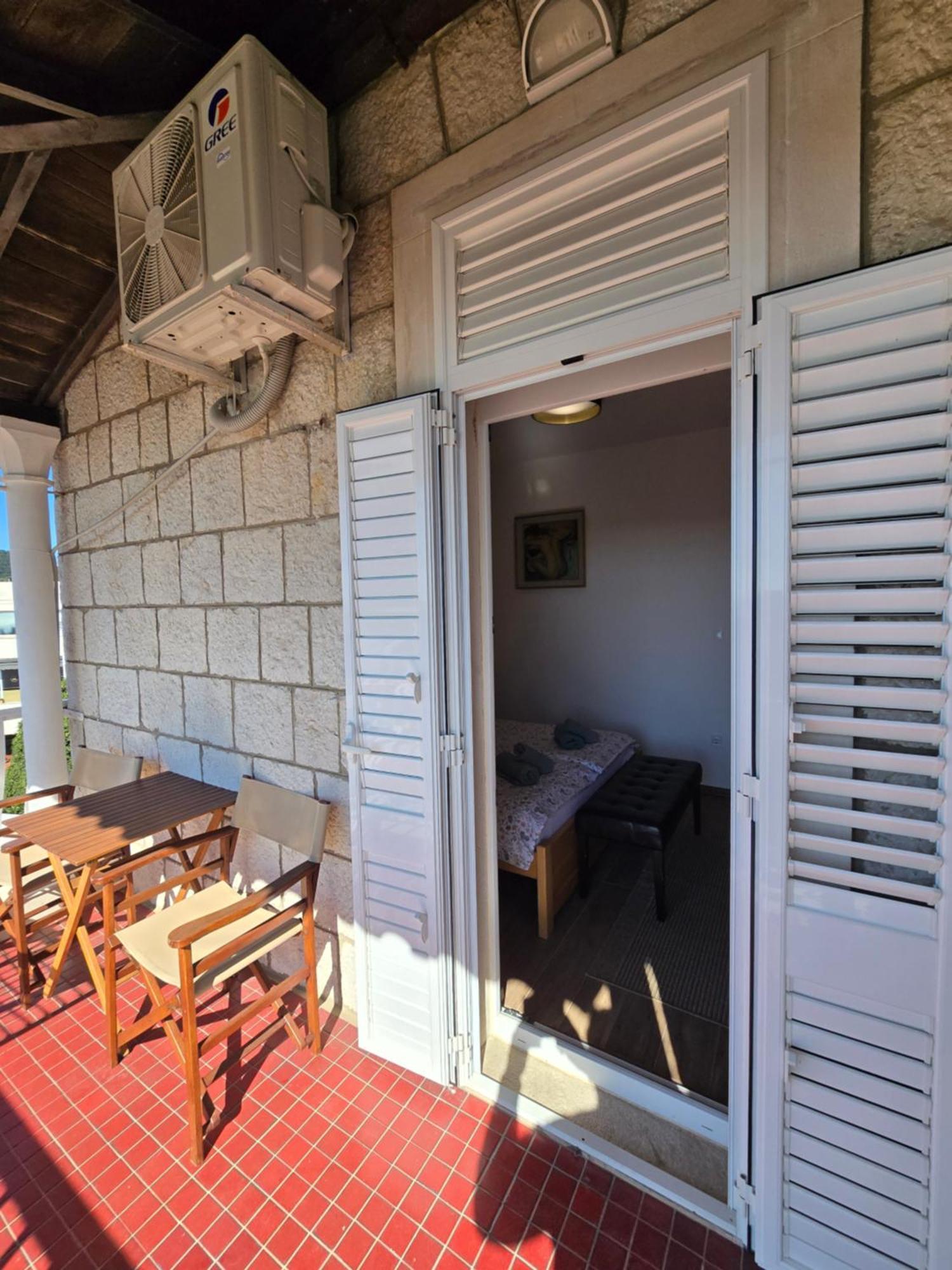 Ivana Central Apartment ดูบรอฟนิก ภายนอก รูปภาพ