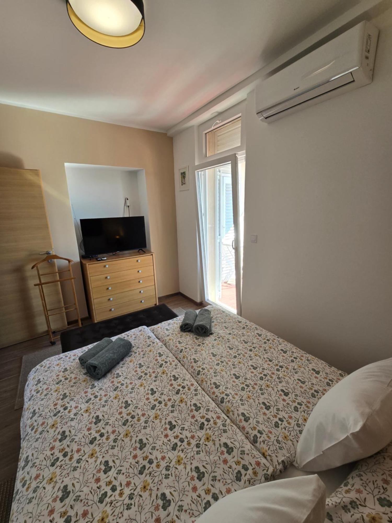 Ivana Central Apartment ดูบรอฟนิก ภายนอก รูปภาพ